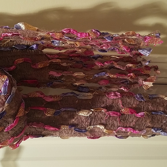 Colorful ribbon scarf - Picture 2 of 4